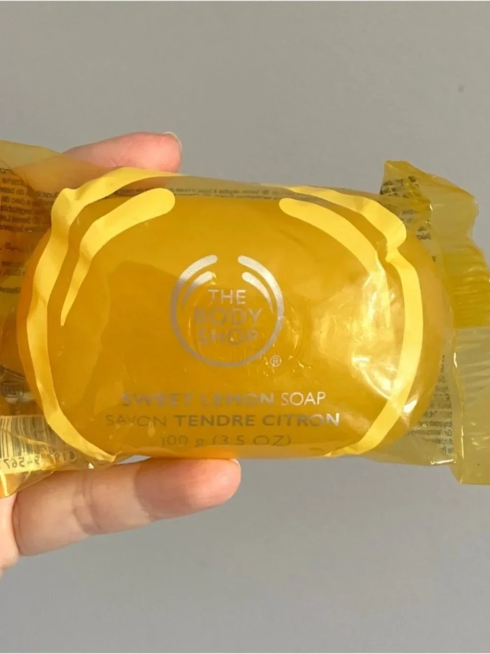 The Body Shop Sweet Lemon Glycerin Soap - 3 bars x 100g, BNIP